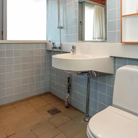 Semesterbostad With Fireplace 11